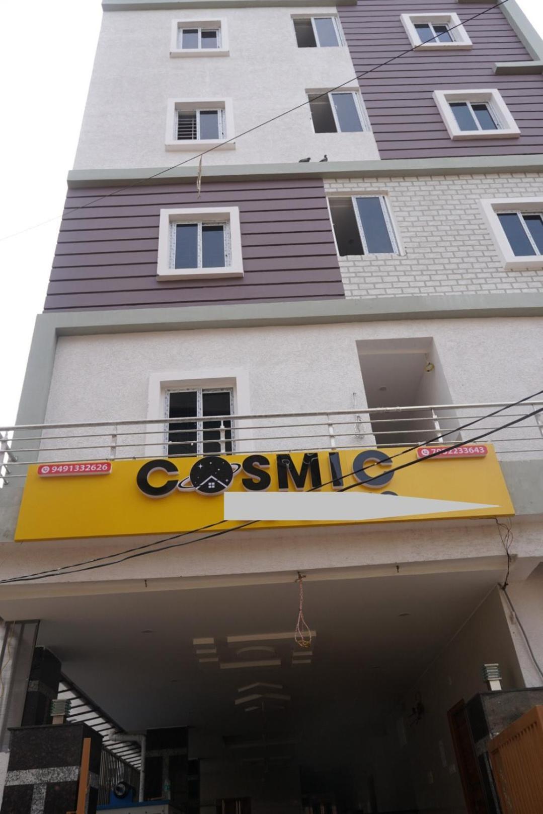 Cosmic Hotel & Guest House Gachibowli Raidurg Hyderabad Exterior foto